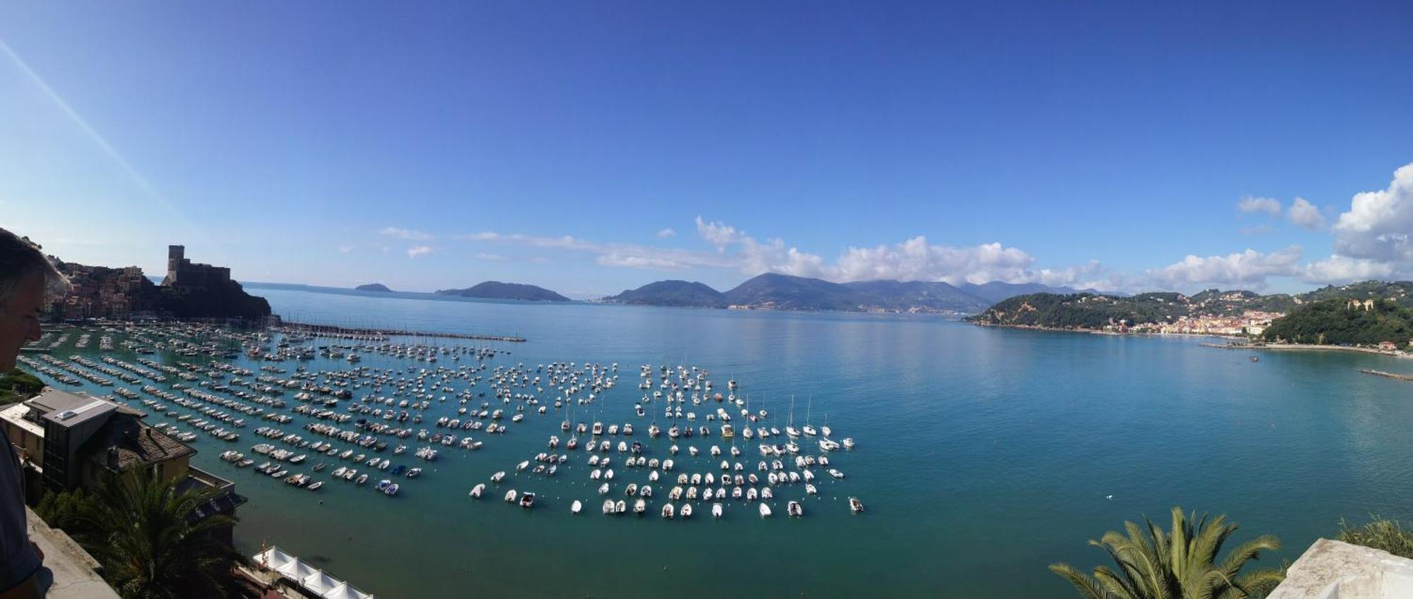 Affittacamere "In Piazzetta Da Vasco" Lerici Exterior photo