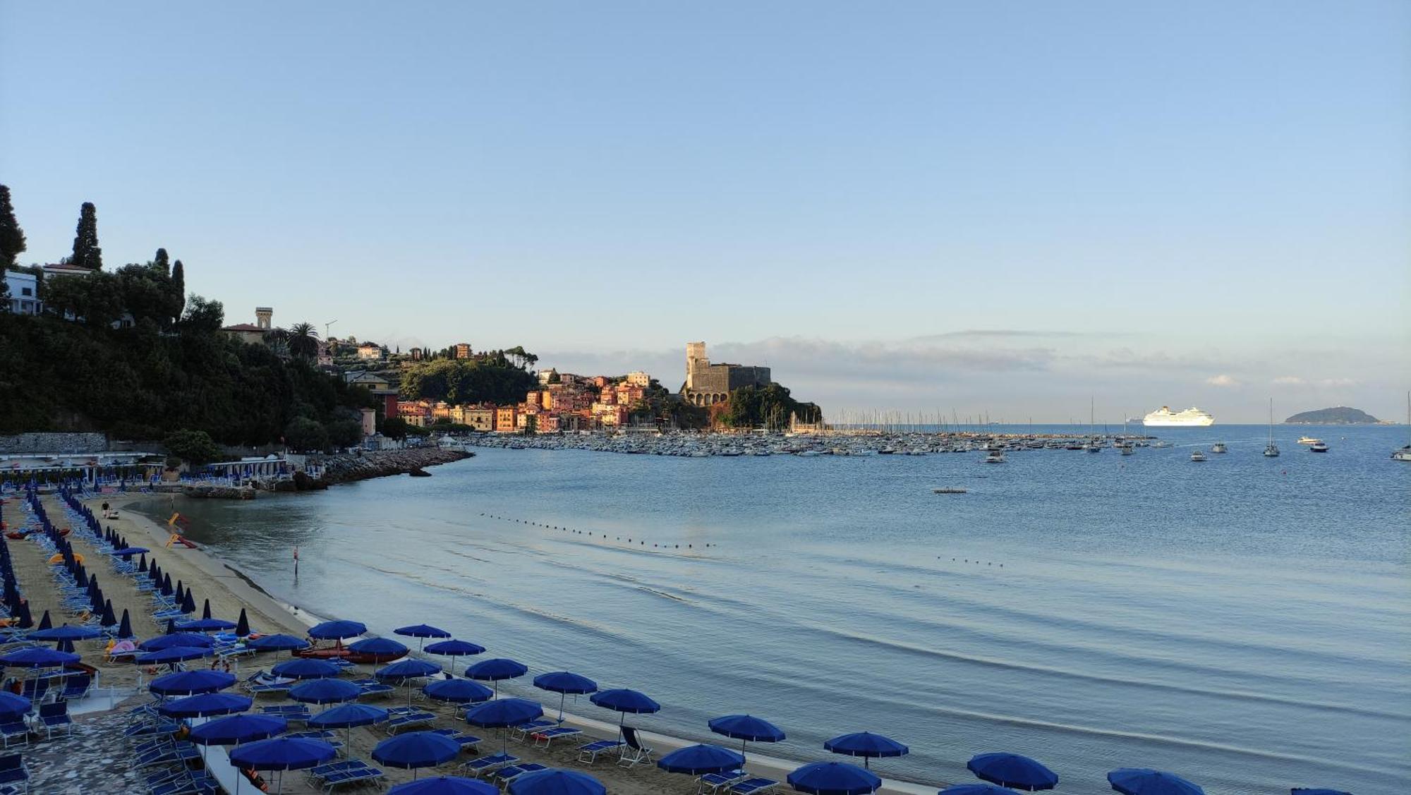 Affittacamere "In Piazzetta Da Vasco" Lerici Exterior photo